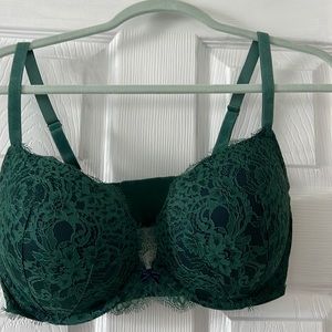 New, never worn Victoria’s Secret Dream Angels Bra